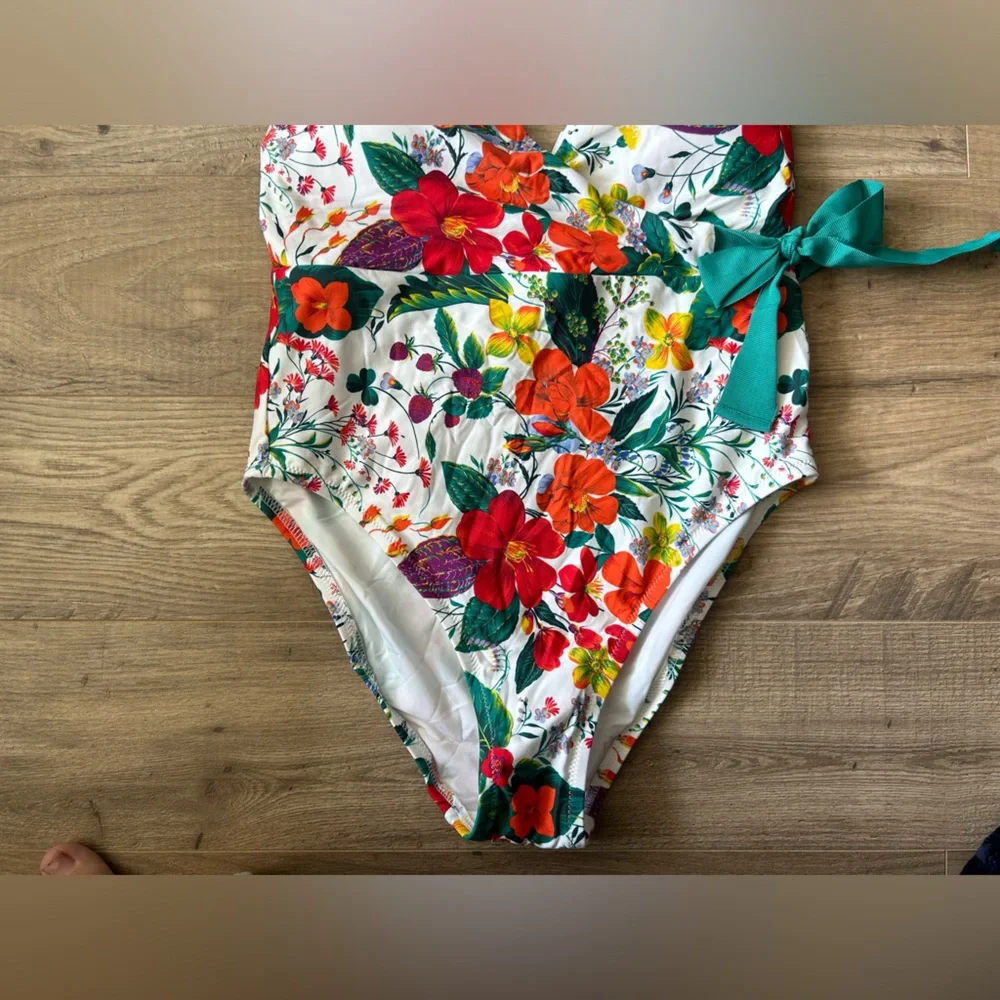 J.Crew Floral Swimwear Halter one-piece swimsuit in Ratti Island botanical print - Picture 5 of 9